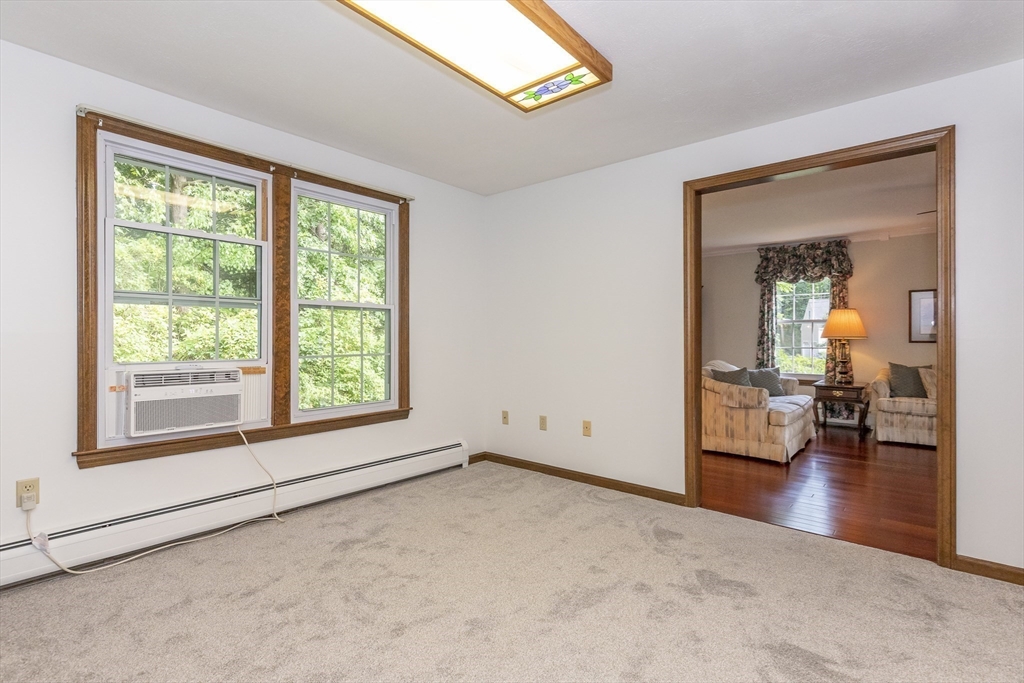 4 Hart Road Chelmsford, MA 01824 - Photo 19 of 37