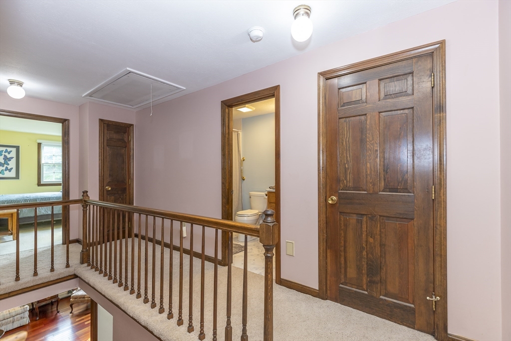 4 Hart Road Chelmsford, MA 01824 - Photo 25 of 37