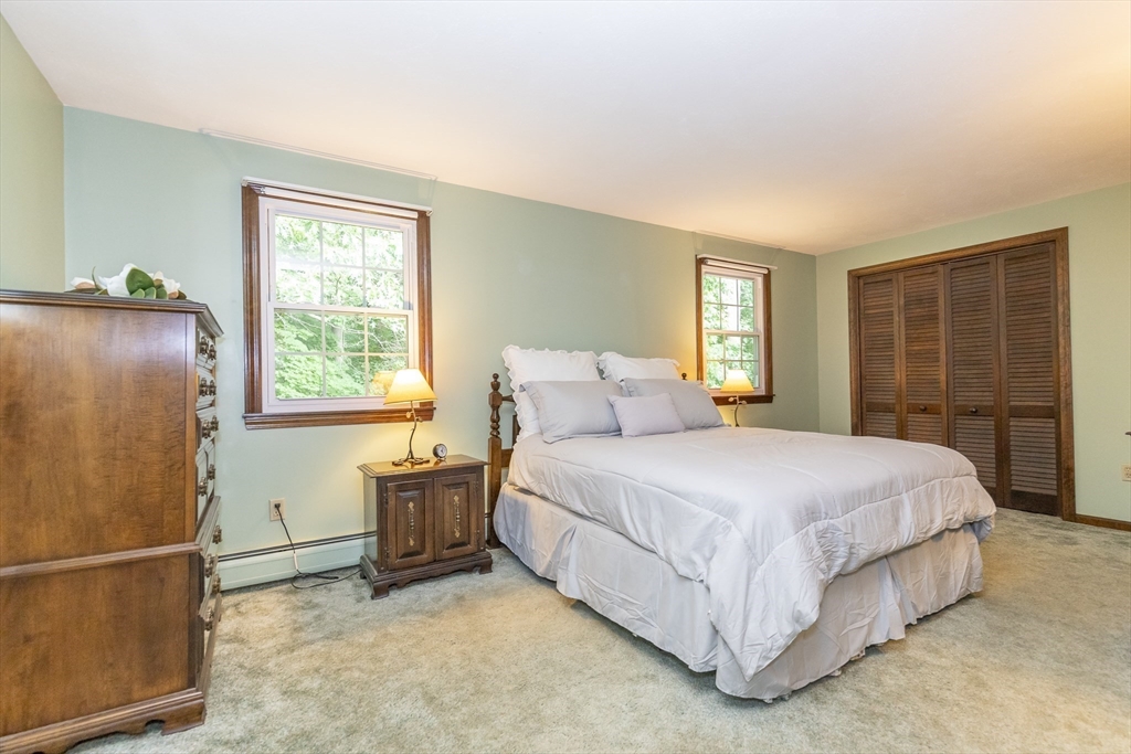 4 Hart Road Chelmsford, MA 01824 - Photo 26 of 37