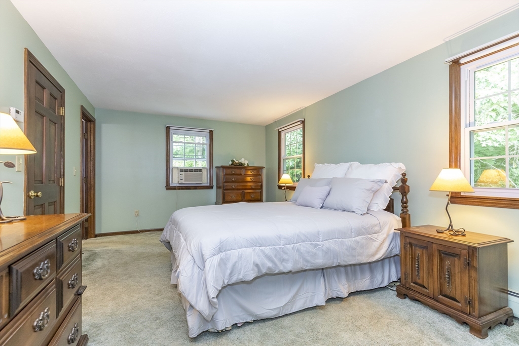 4 Hart Road Chelmsford, MA 01824 - Photo 27 of 37