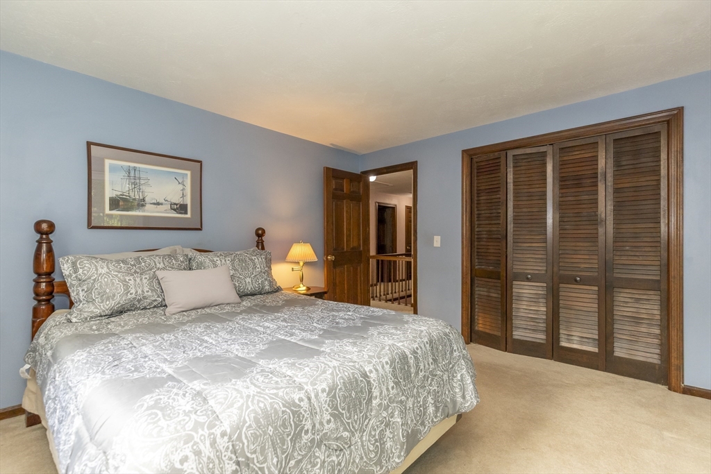 4 Hart Road Chelmsford, MA 01824 - Photo 29 of 37