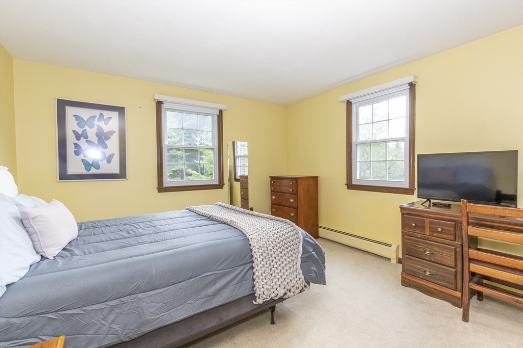 4 Hart Road Chelmsford, MA 01824 - Photo 31 of 37