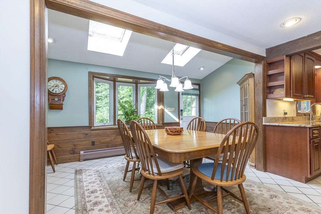 4 Hart Road Chelmsford, MA 01824 - Photo 10 of 37