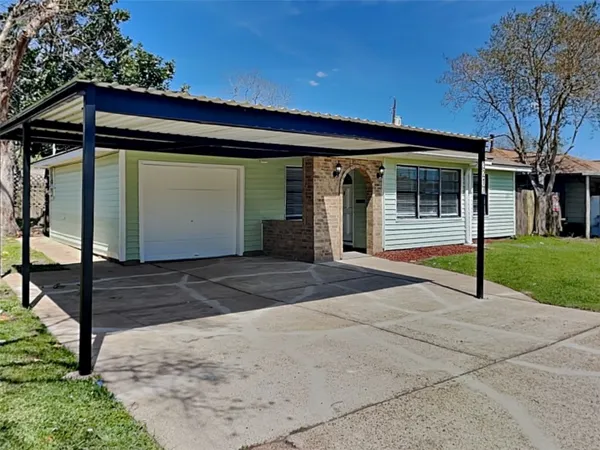 $1,427 | 3217 Darling Avenue, Pasadena, TX 77503