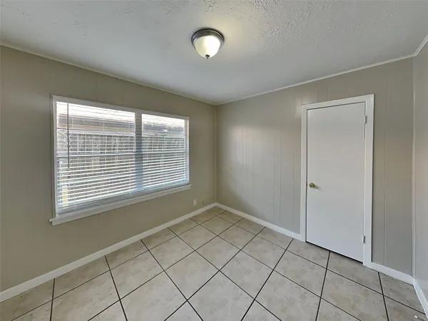 $1,427 | 3217 Darling Avenue, Pasadena, TX 77503