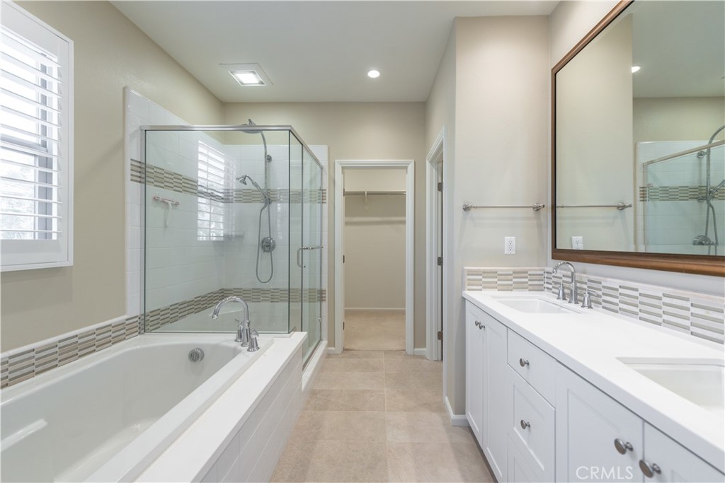 132 Gulfstream Irvine, CA 92620 - Photo 12 of 23 Master bathroom