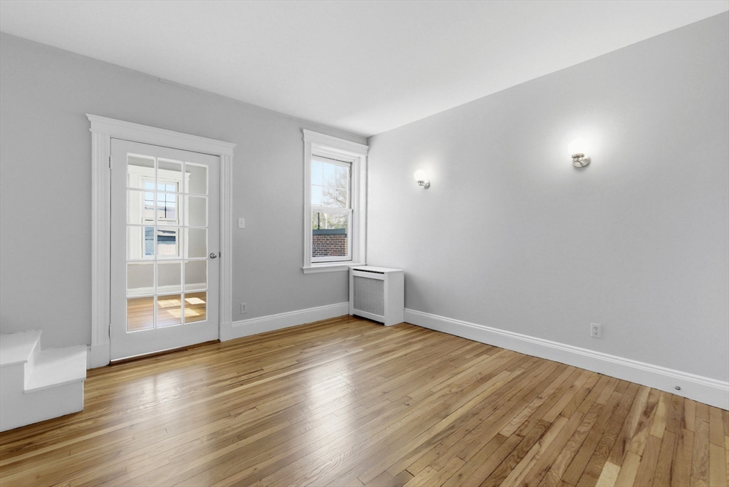 77 Parkman Street, Unit 4 Brookline, MA 02446 - Photo 10 of 20