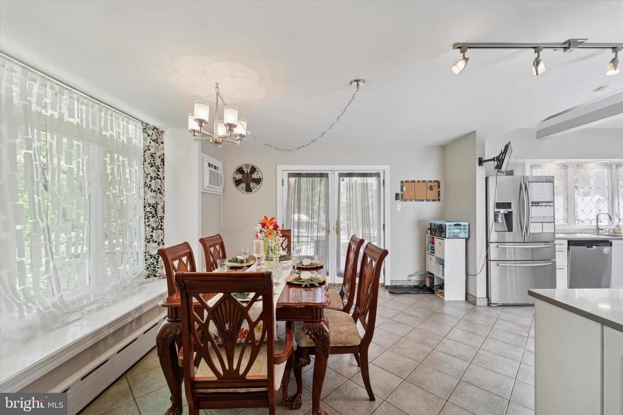 3370 Morris Road Lansdale, PA 19446 - Photo 11 of 60 Dining room