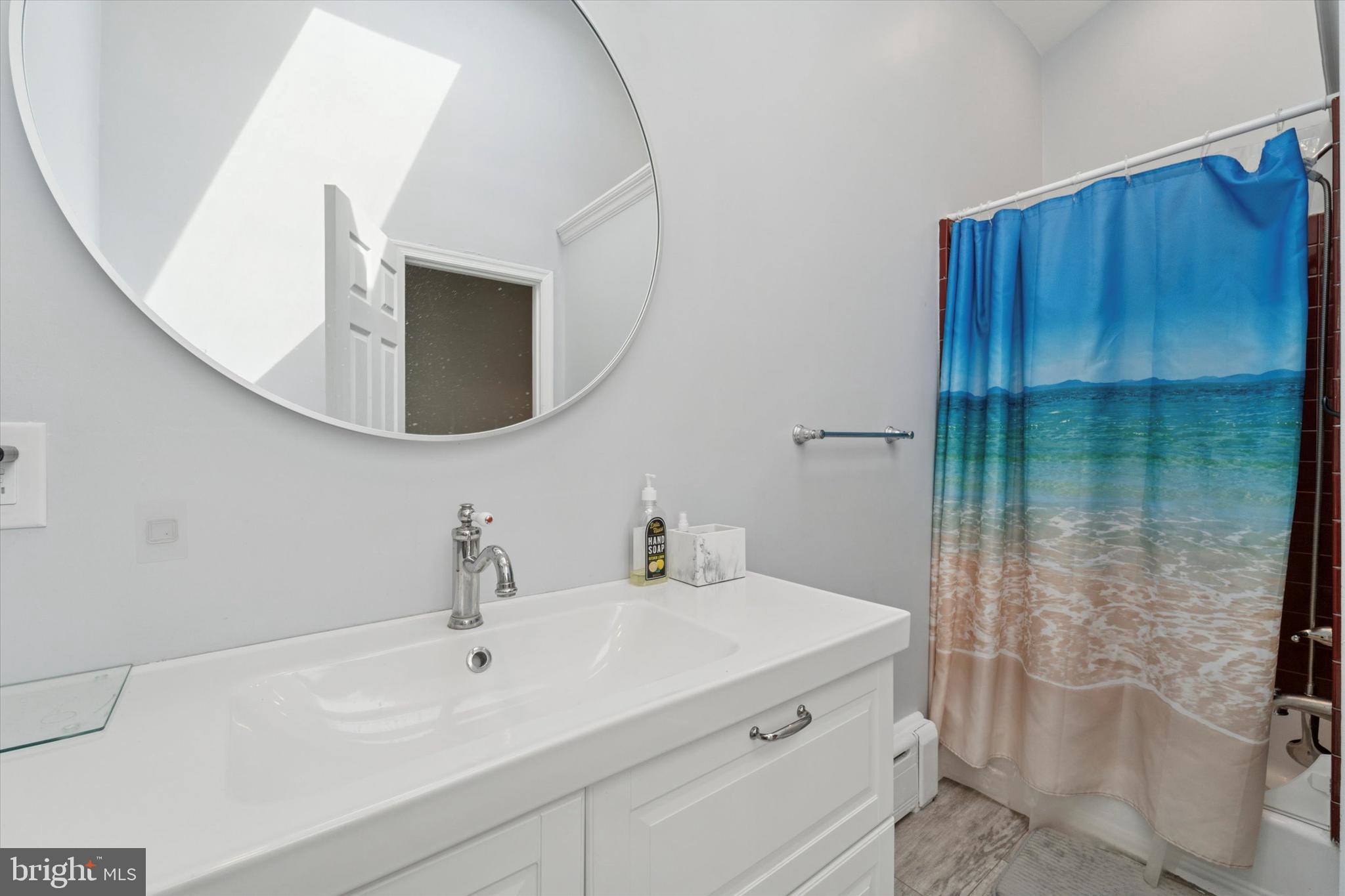 3370 Morris Road Lansdale, PA 19446 - Photo 18 of 60 Hall bathroom