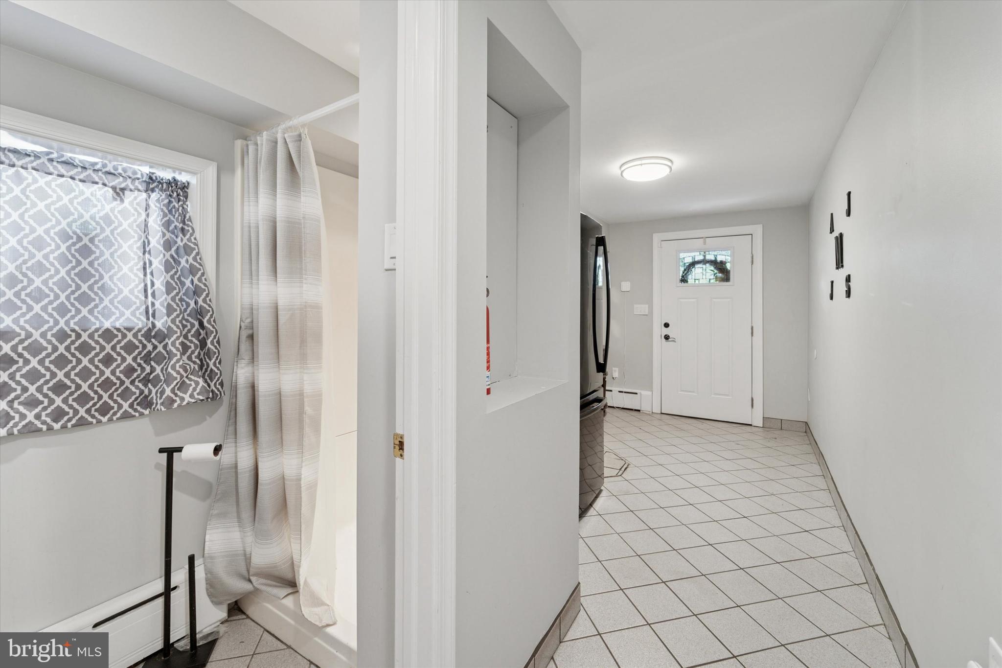 3370 Morris Road Lansdale, PA 19446 - Photo 39 of 60 Mudroom/hallway