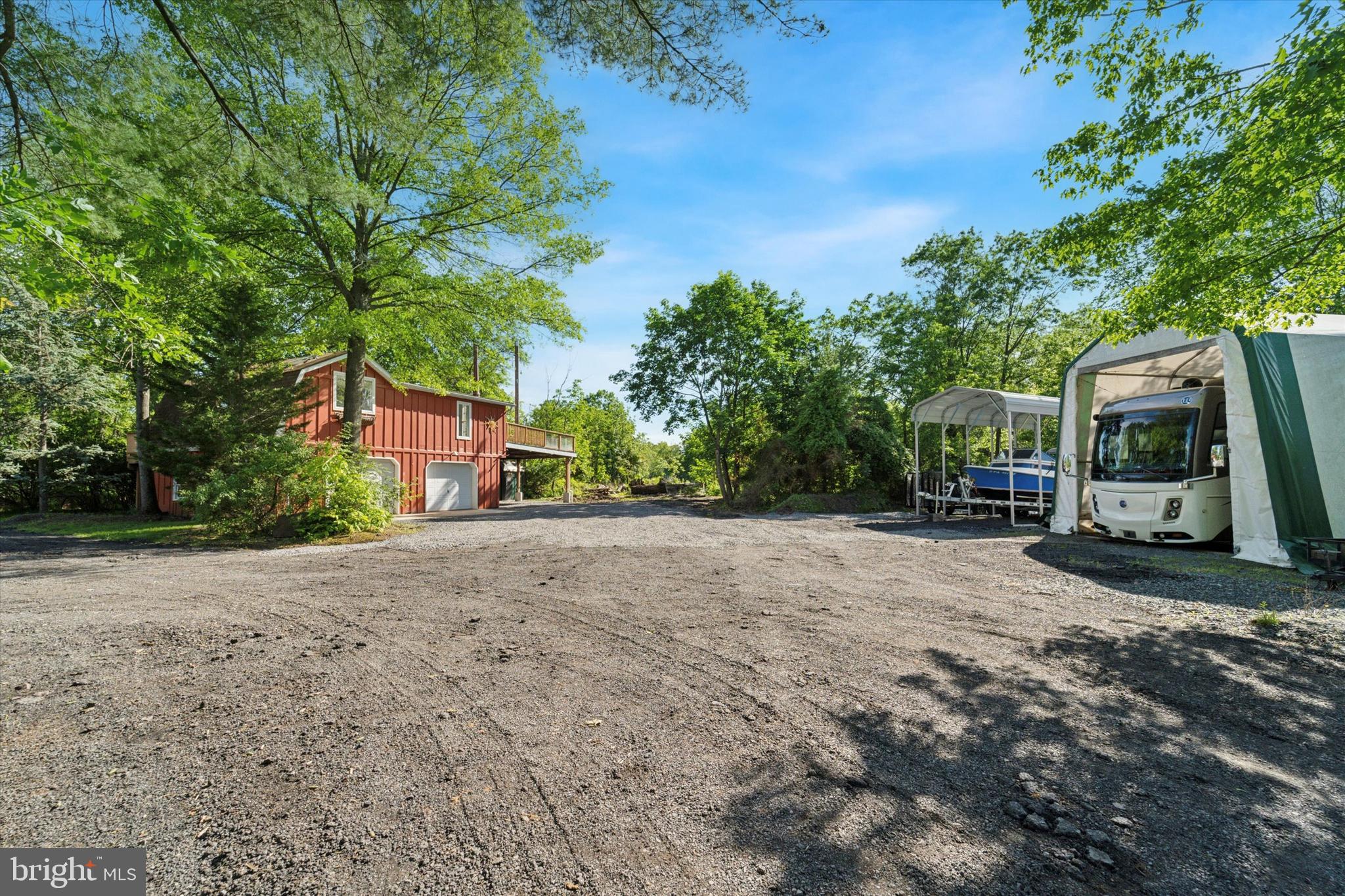 3370 Morris Road Lansdale, PA 19446 - Photo 5 of 60 Driveway