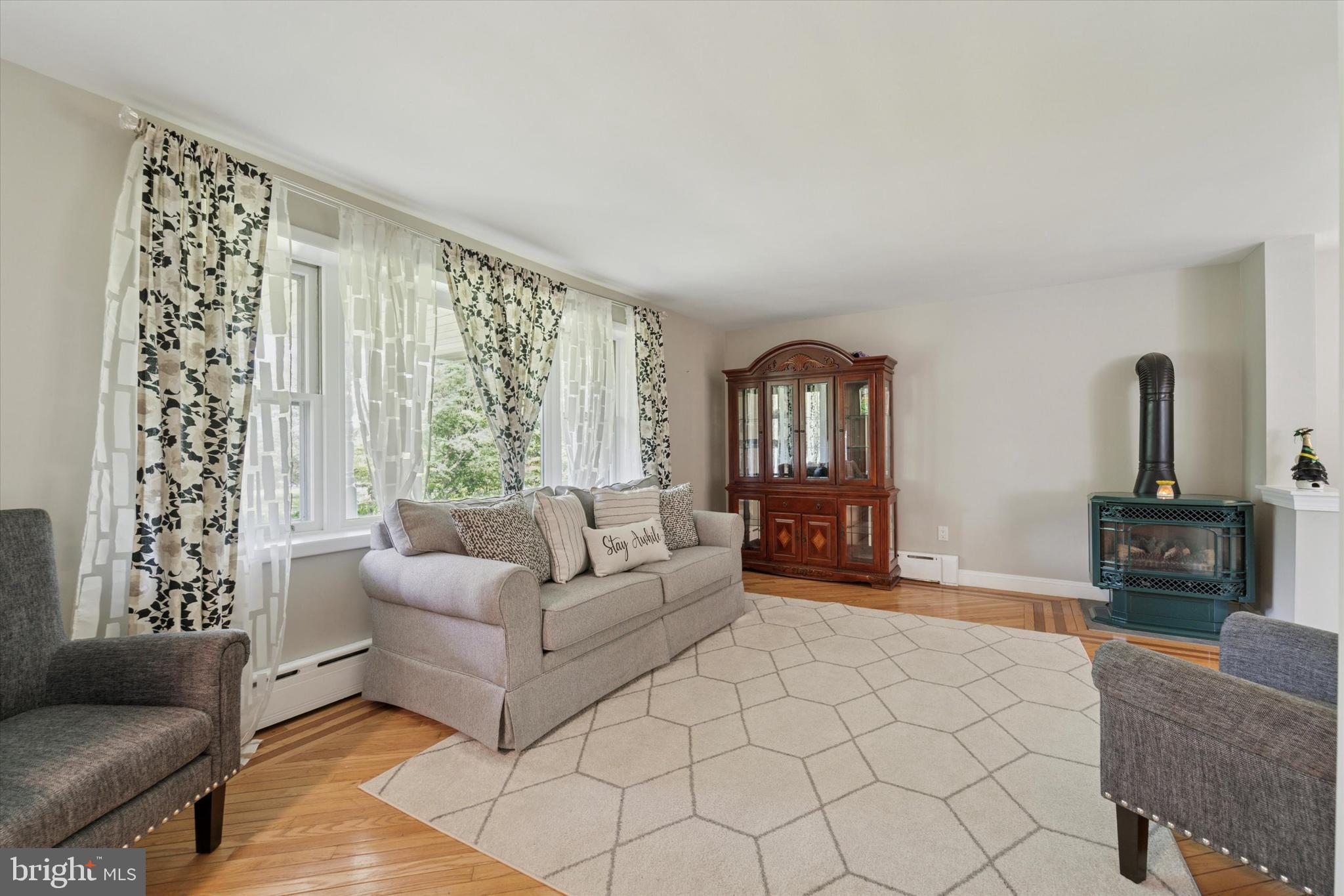 3370 Morris Road Lansdale, PA 19446 - Photo 8 of 60 Living room