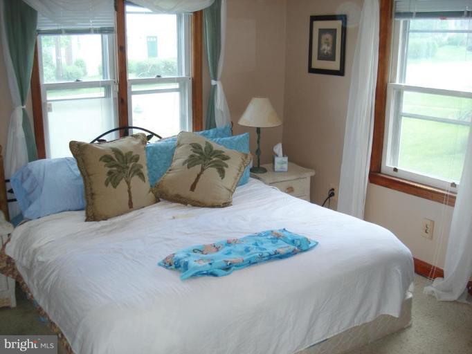 6 Mills Road Gaithersburg, MD 20877 - Photo 15 of 28 GENTLE MASTER SUITE BECKONS COMFORT !