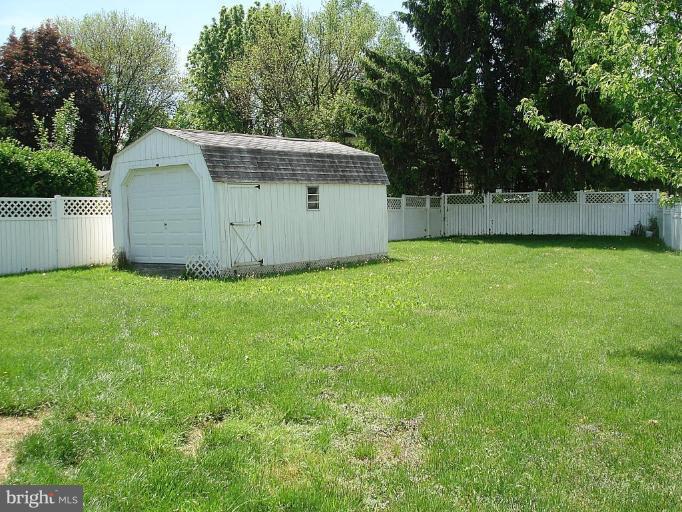 6 Mills Road Gaithersburg, MD 20877 - Photo 23 of 28 HUGE BARN-STYLE SHED for your STUFF !