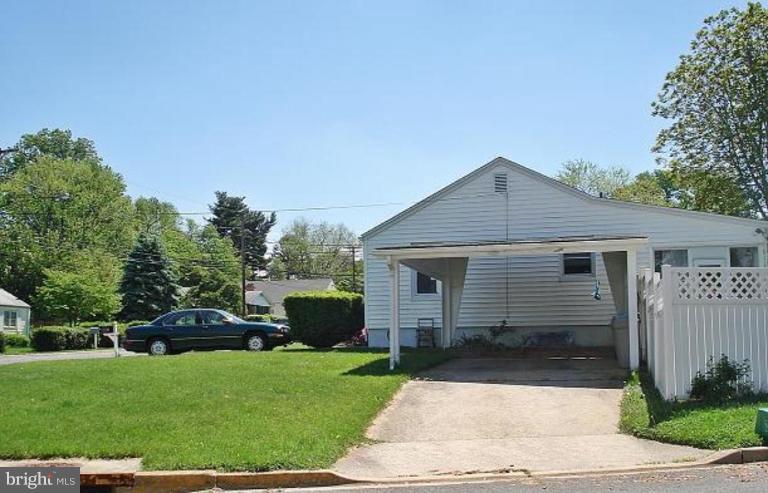 6 Mills Road Gaithersburg, MD 20877 - Photo 24 of 28 DUAL CONCRETE DRIVEWAYS*CARPORT !
