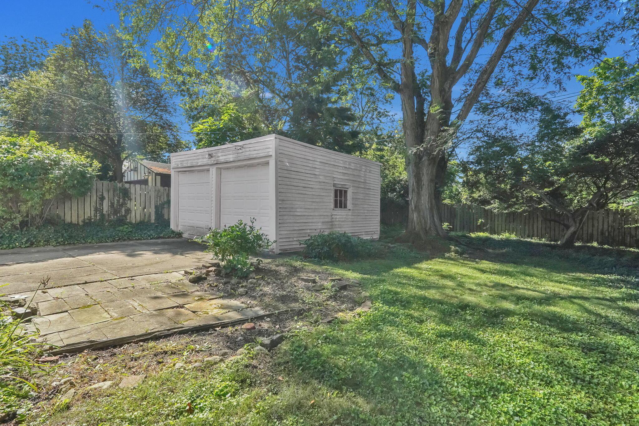 155 Chatham Road Columbus, OH 43214 - Photo 23 of 28 23-web-or-mls-155-chatham-rd