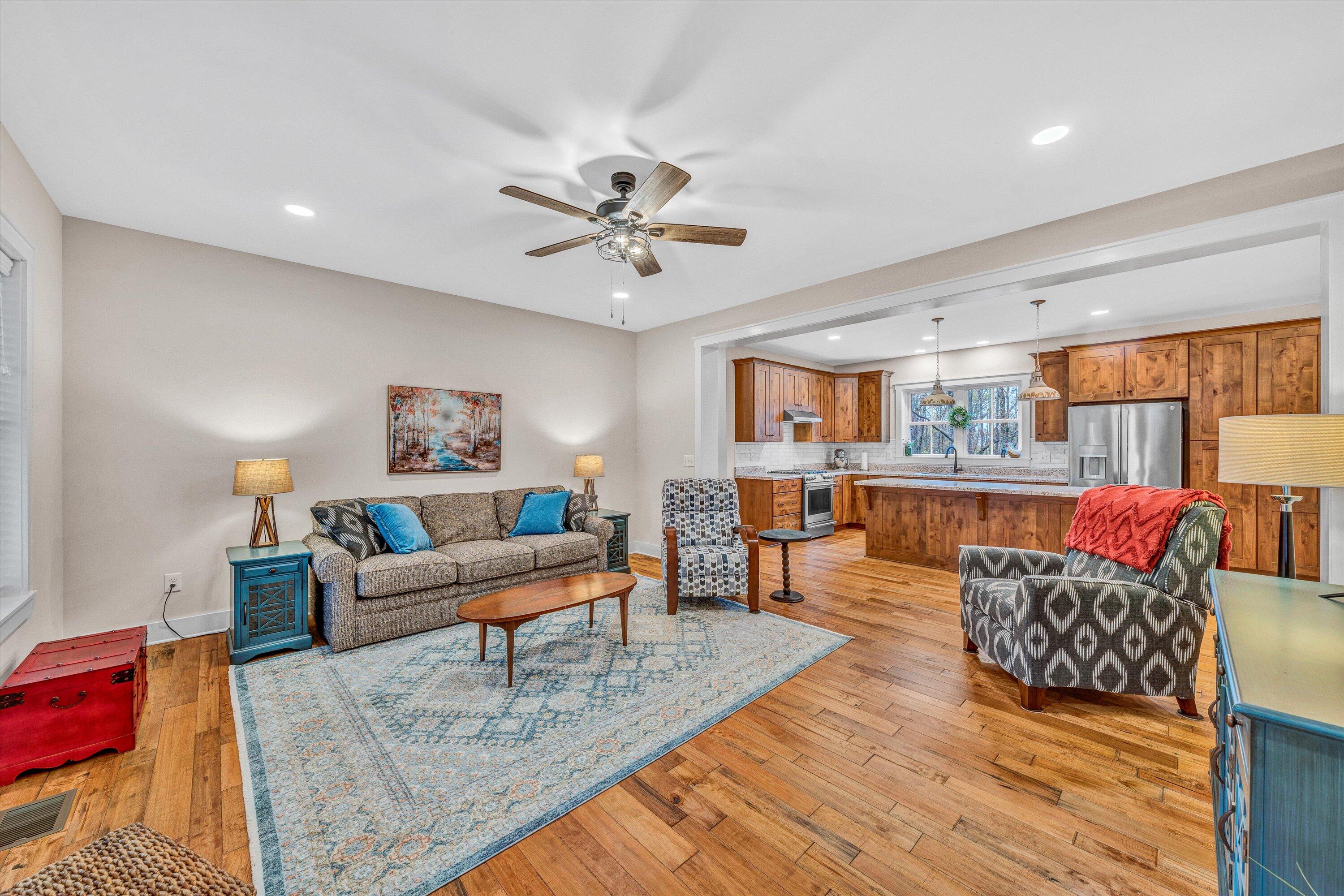 389 Carroll Road Hardy, VA 24101 - Photo 6 of 35 389 Carroll Drive