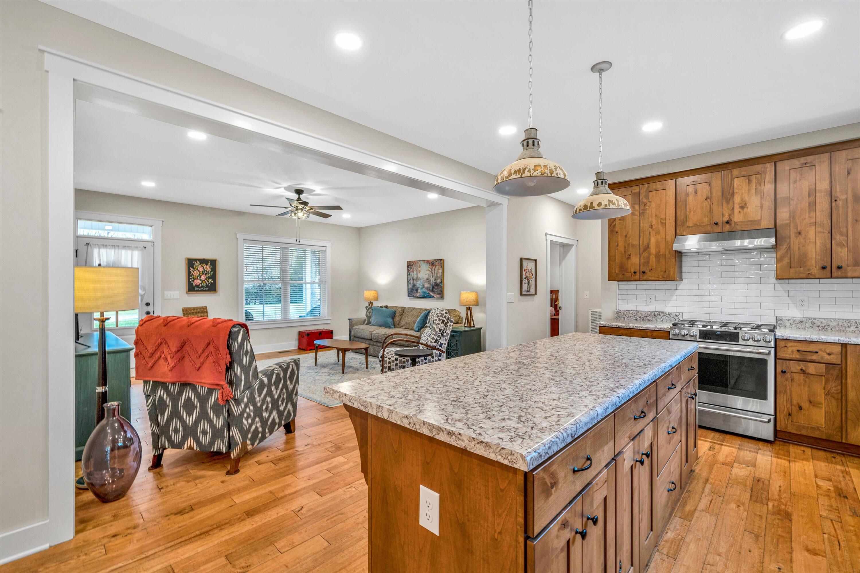 389 Carroll Road Hardy, VA 24101 - Photo 9 of 35 389 Carroll Drive