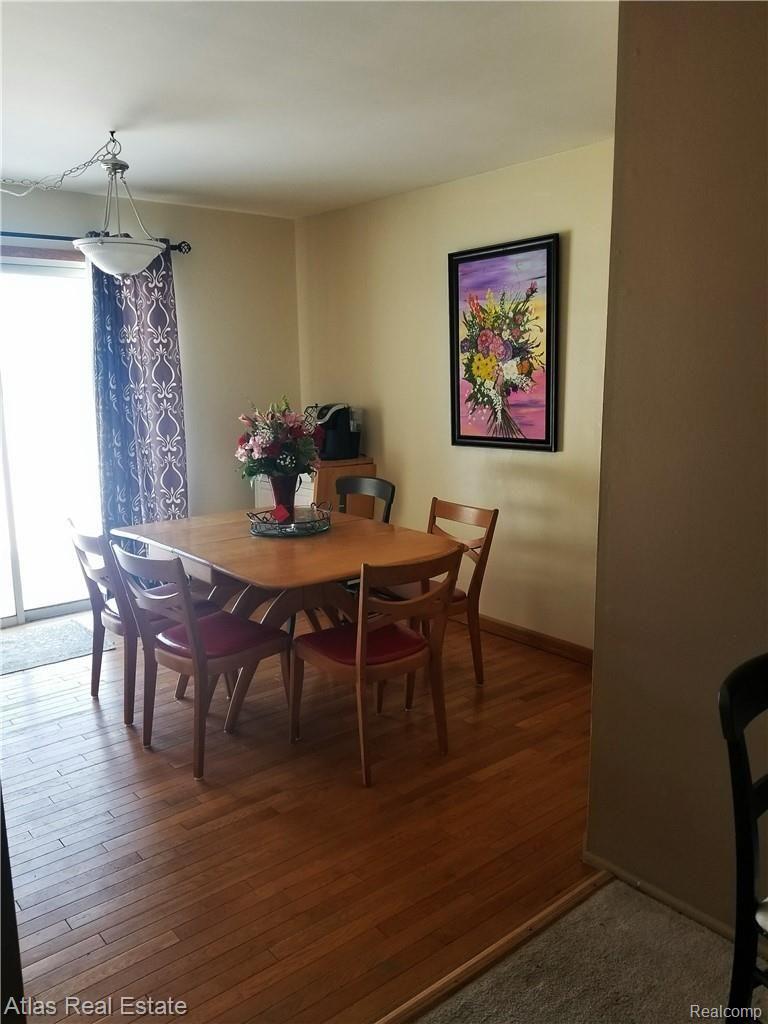 3432 West Dodge Road Clio, MI 48420 - Photo 3 of 10 Dining room