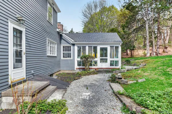 $599,000 | 4 Scenic Drive, Poughkeepsie, NY 12603