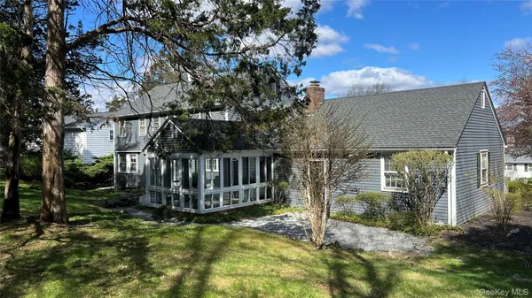 $599,000 | 4 Scenic Drive, Poughkeepsie, NY 12603