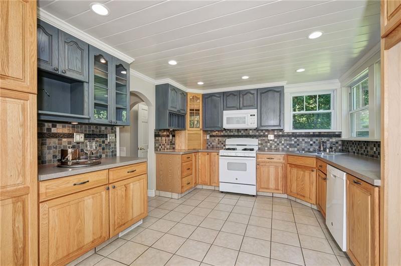 102 Franklin Road South Mars, PA 16046 - Photo 12 of 25 Kitchen -with wood cabinets and appliances