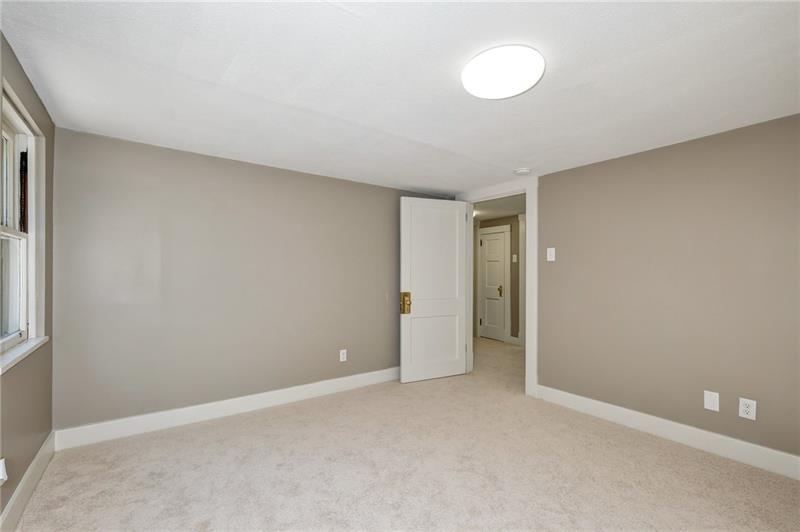 102 Franklin Road South Mars, PA 16046 - Photo 17 of 25 Bedroom