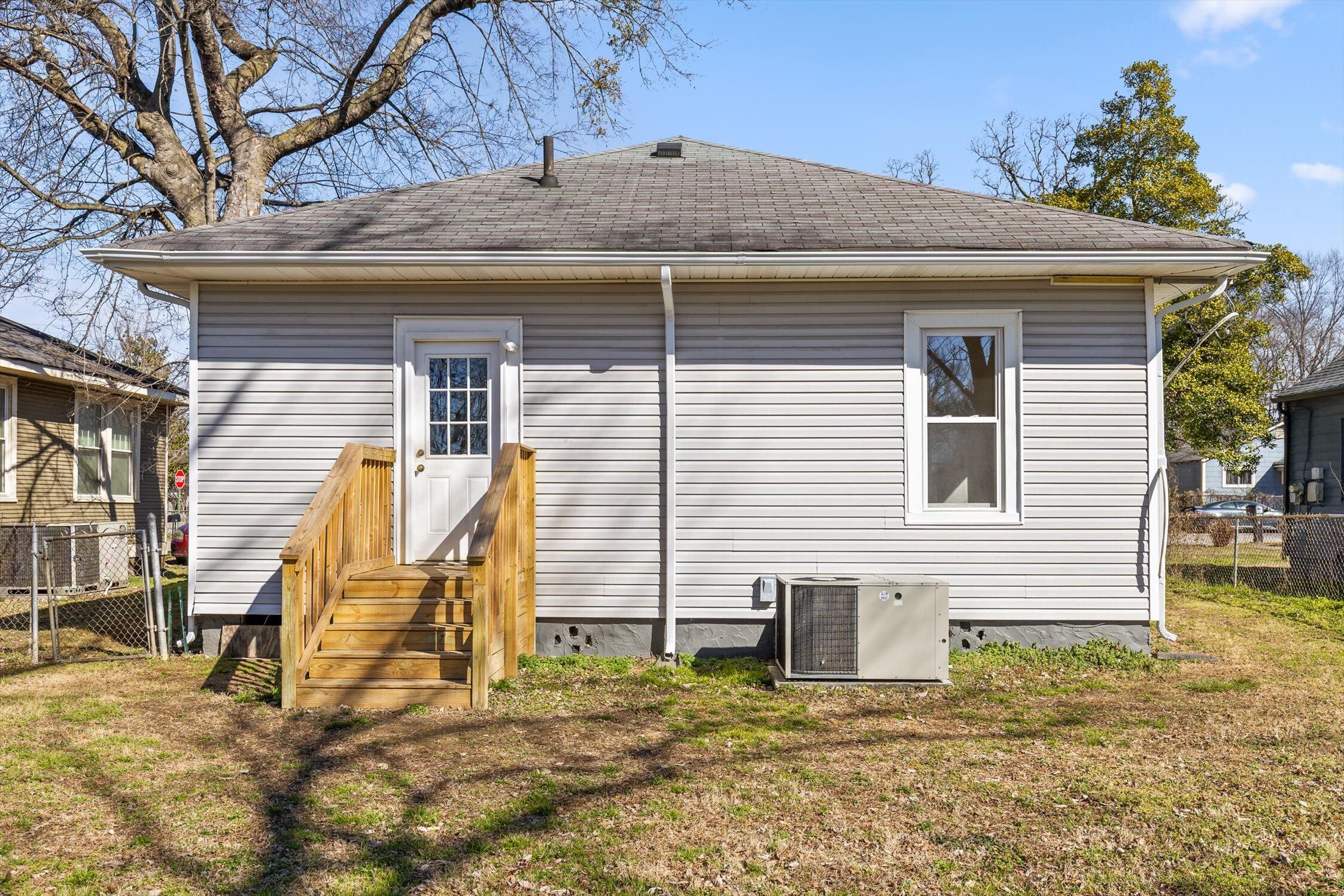 1902 East 12th Street Chattanooga, TN 37404 - Photo 16 of 16 28-E 12th St-27