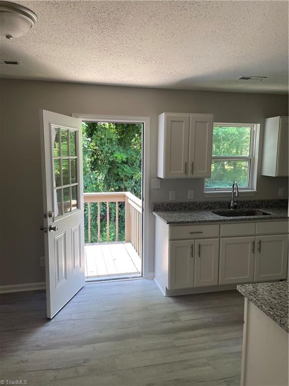 3010 Ingleside Drive High Point, NC 27265 - Photo 2 of 6 Kitchen and Dining Area