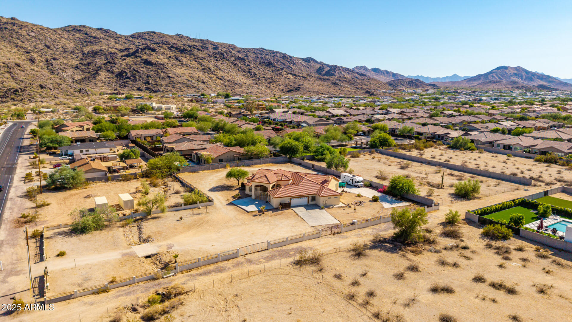 8828 South 16th Street Phoenix, AZ 85042 - Photo 3 of 63 a view of city and mountain