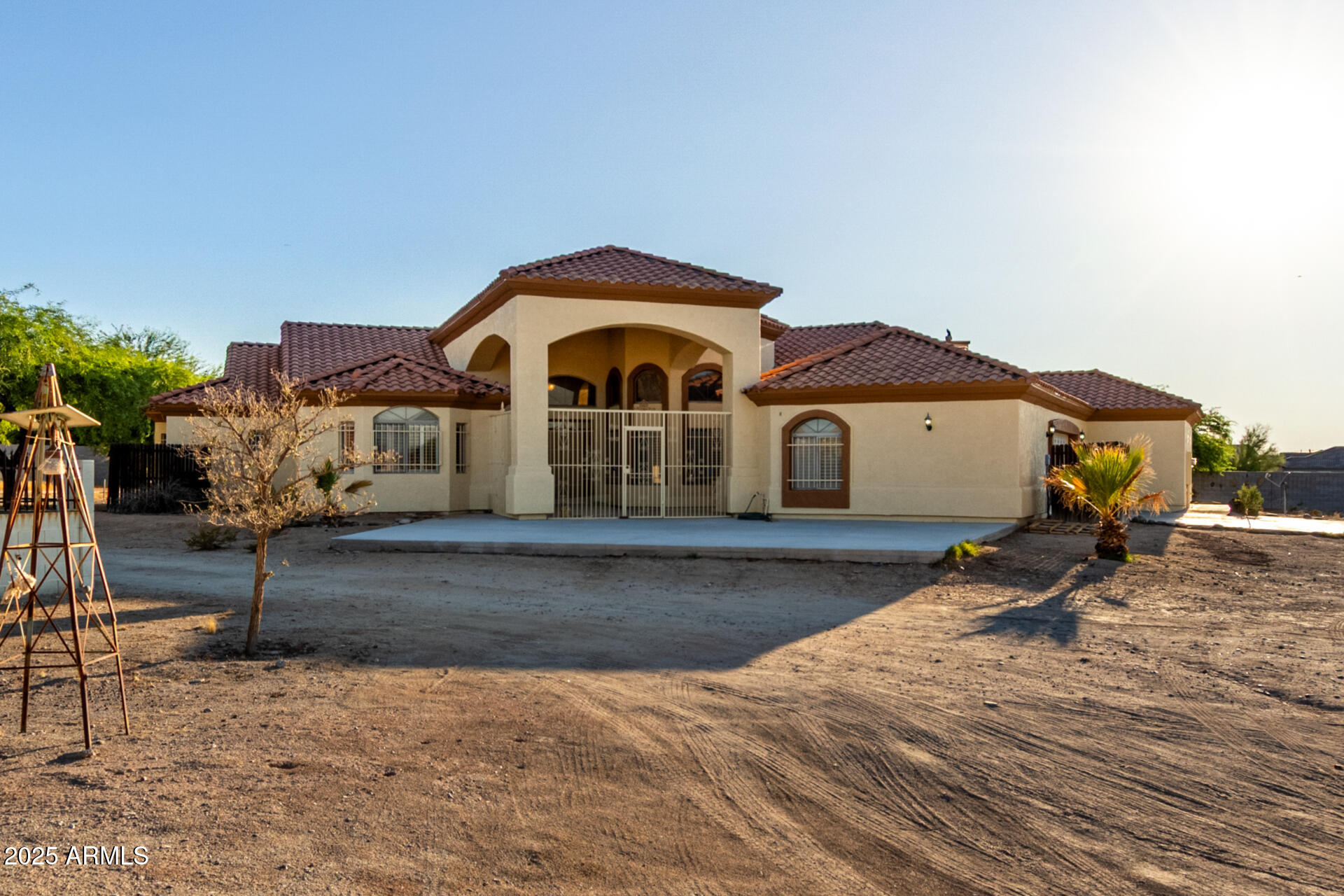 8828 South 16th Street Phoenix, AZ 85042 - Photo 58 of 63 a house view with a outdoor space