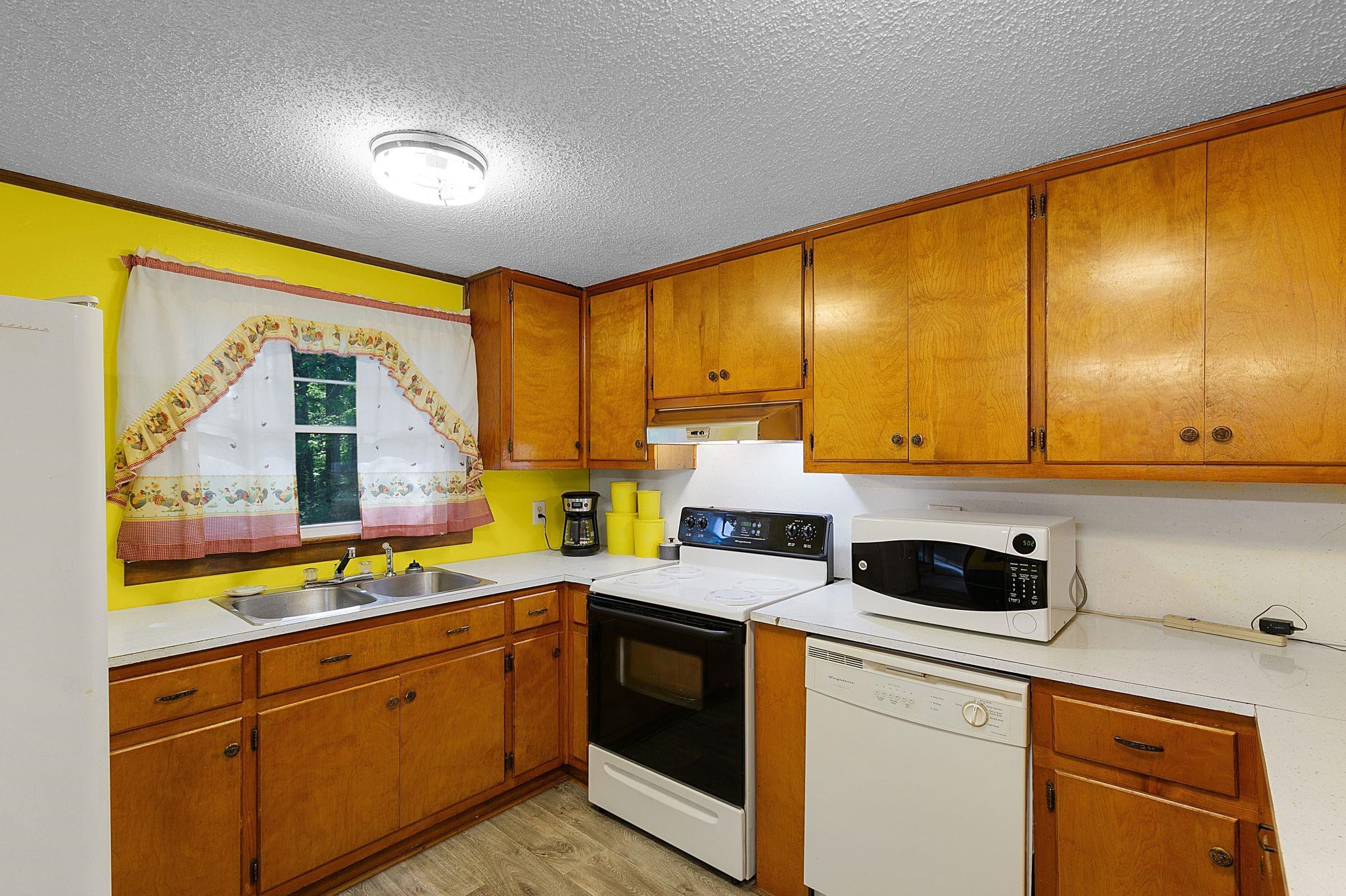 3095 Three Bridges Road Mansfield, TN 38236 - Photo 5 of 18 Photo 5