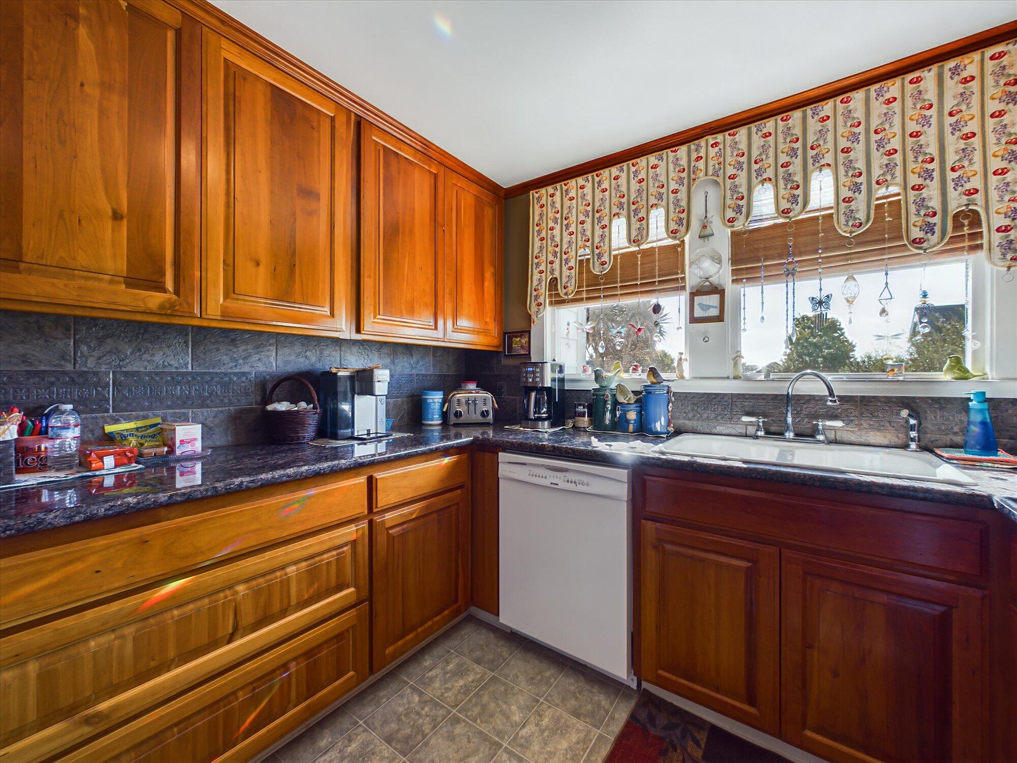 841 P Street Fortuna, CA 95540 - Photo 6 of 21 11-841 P Street Fortuna-109