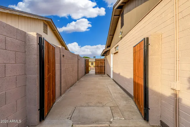 $489,000 | 1115 West Santa Cruz Drive, Tempe, AZ 85282