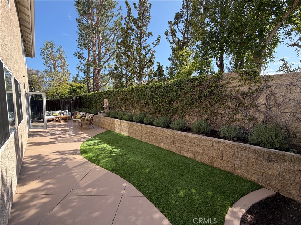 6 Hemingway Court Rancho Santa Margarita, CA 92679 - Photo 16 of 17 a view of a park with large trees