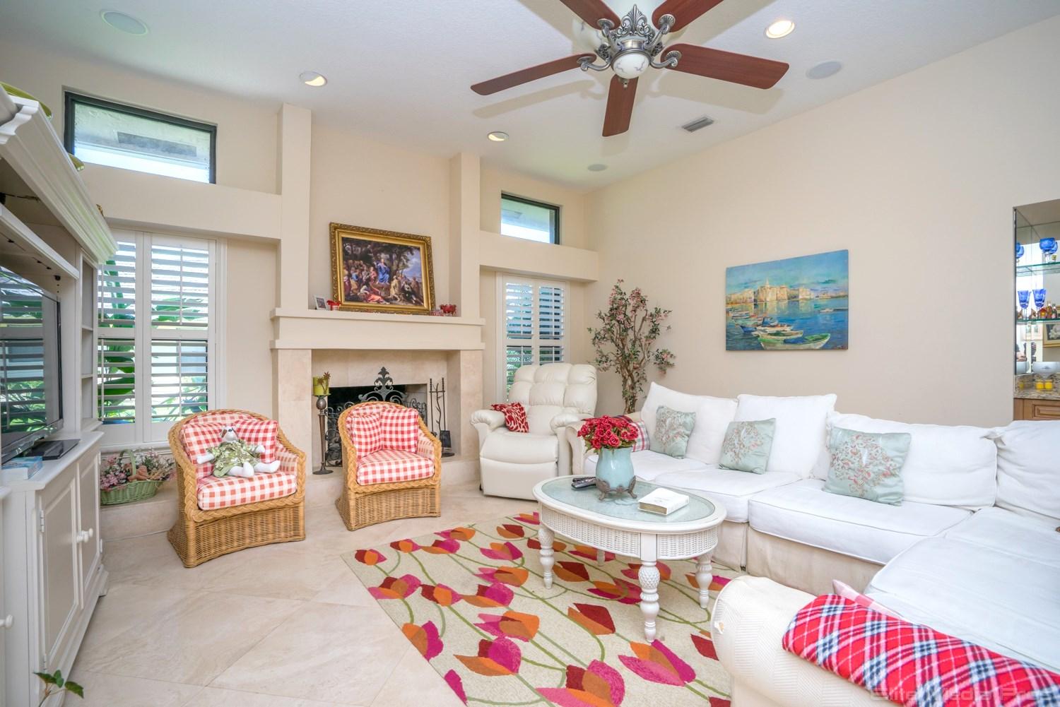 6620 Wood Lake Road Jupiter, FL 33458 - Photo 11 of 42 Family Room2