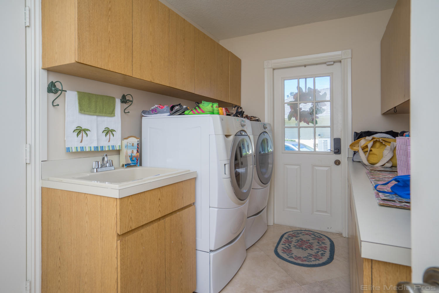 6620 Wood Lake Road Jupiter, FL 33458 - Photo 25 of 42 Laundry Room