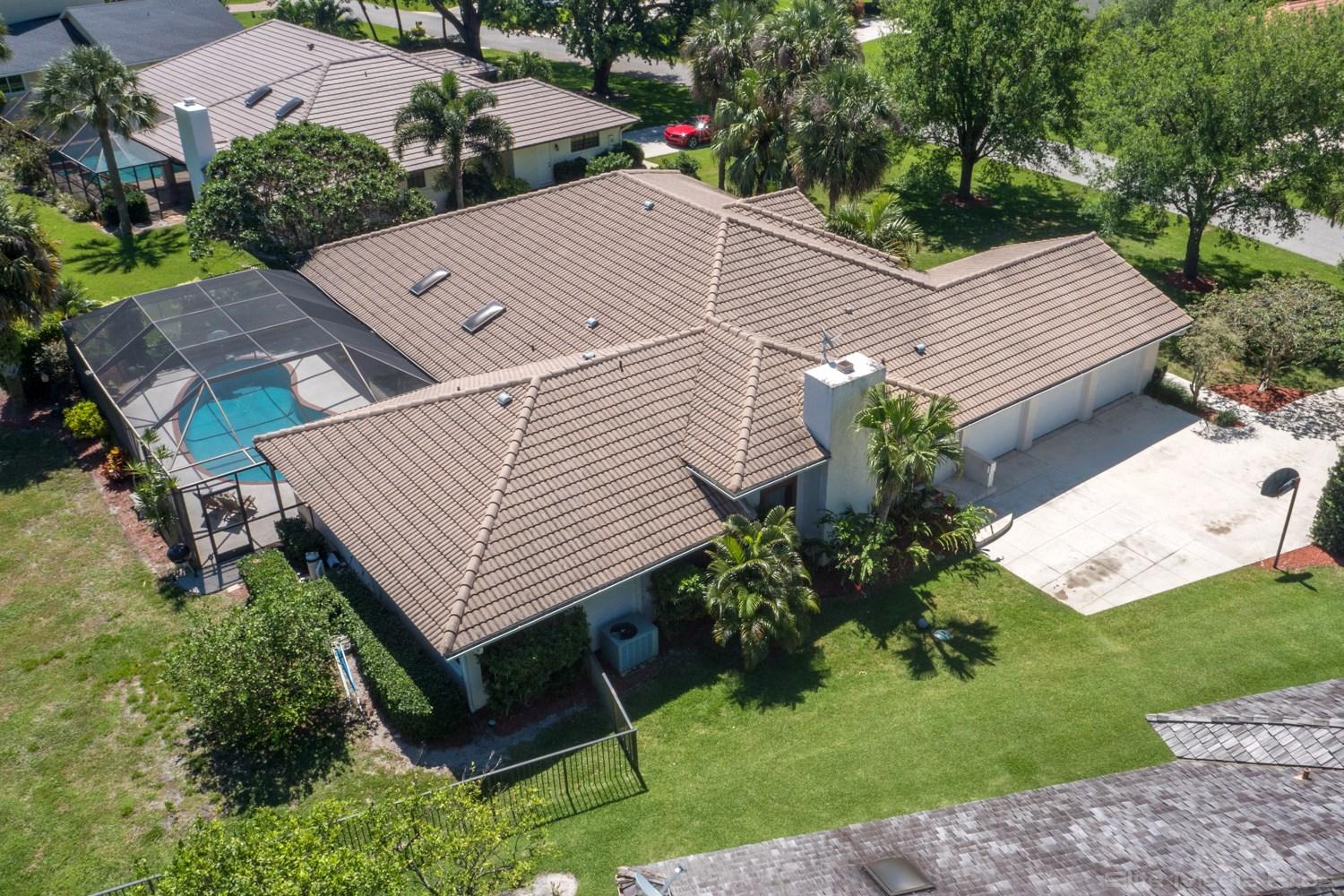 6620 Wood Lake Road Jupiter, FL 33458 - Photo 41 of 42 Aerial from Side