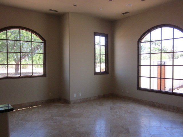6600 East Doubletree Ranch Road Paradise Valley, AZ 85253 - Photo 23 of 42 an empty room with a window
