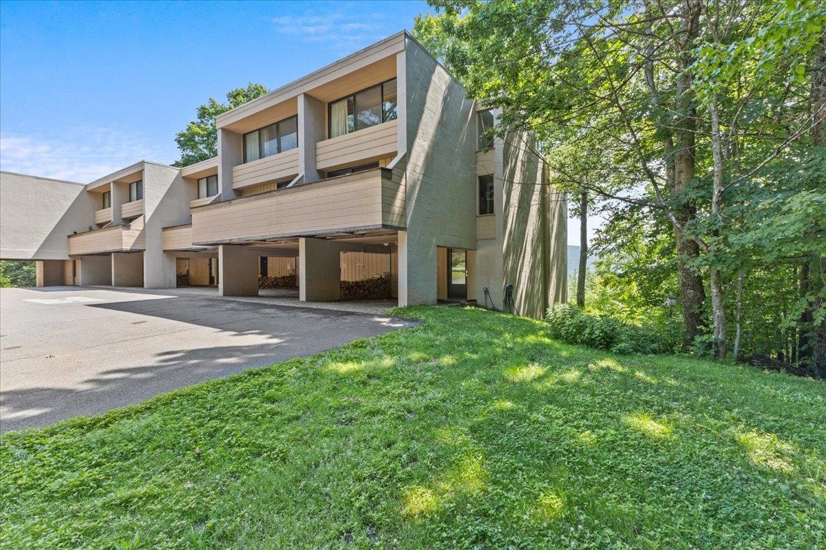 1309 Notchbrook Road, Unit 1AB Stowe, VT 05672 - Photo 2 of 35 Gallery Image 2