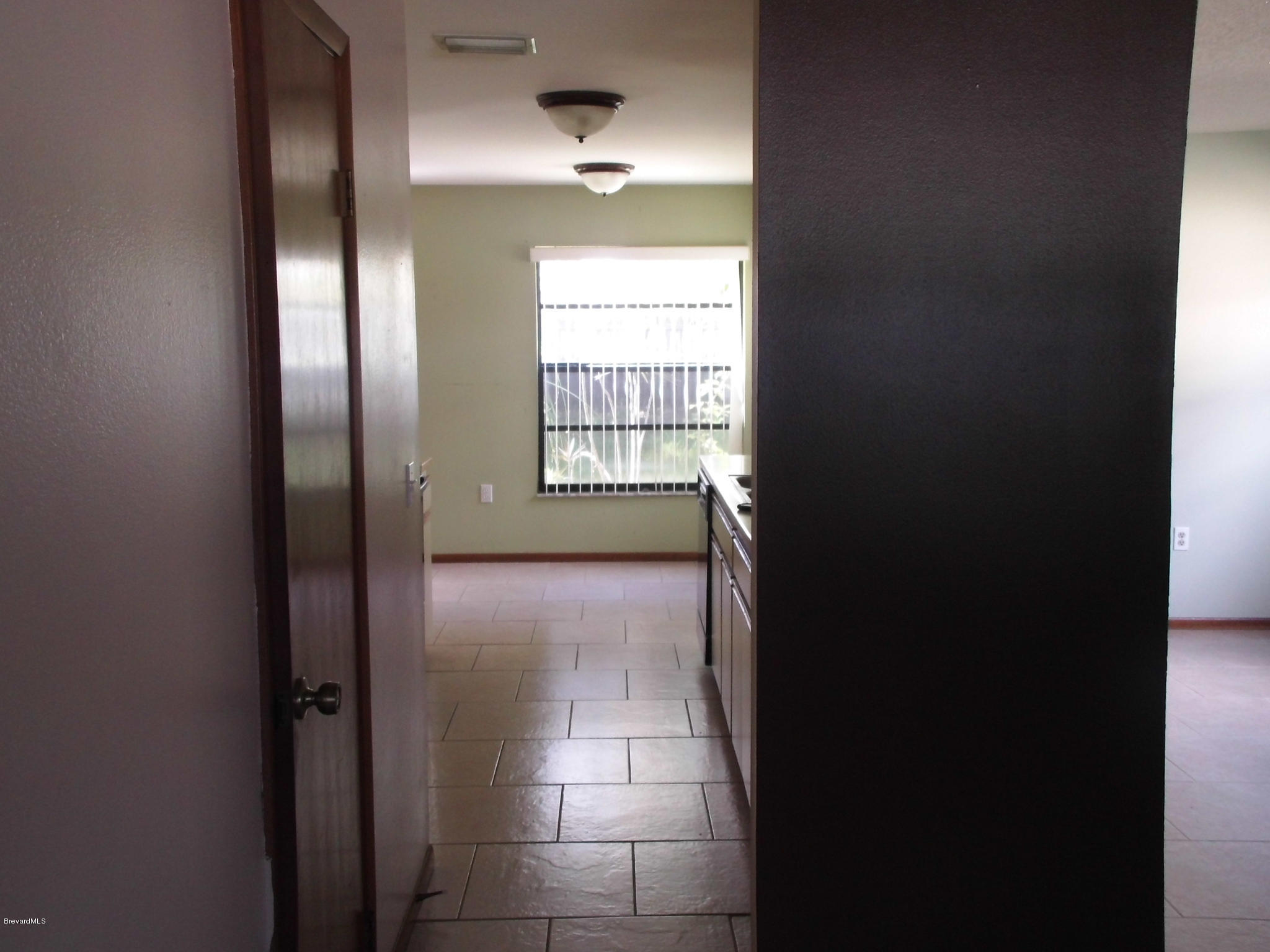 1616 Clover Circle Melbourne, FL 32935 - Photo 3 of 20 Kitchen