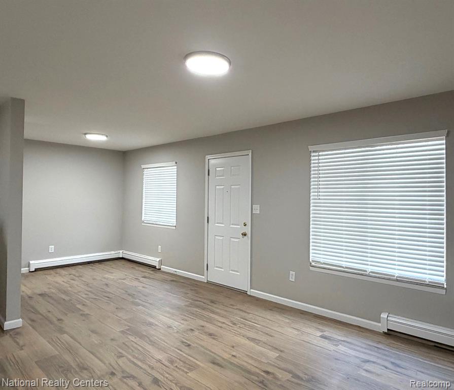 30010 Utica Road, Unit 16 Roseville, MI 48066 - Photo 2 of 13