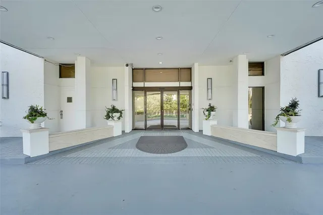 $440,000 | 3900 Galt Ocean Drive, Unit 708, Fort Lauderdale, FL 33308