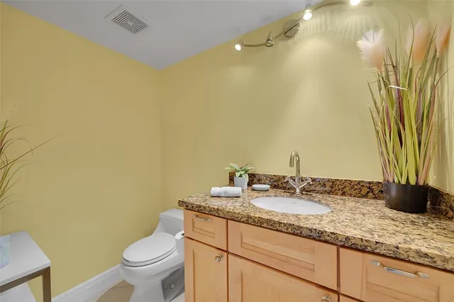 $440,000 | 3900 Galt Ocean Drive, Unit 708, Fort Lauderdale, FL 33308