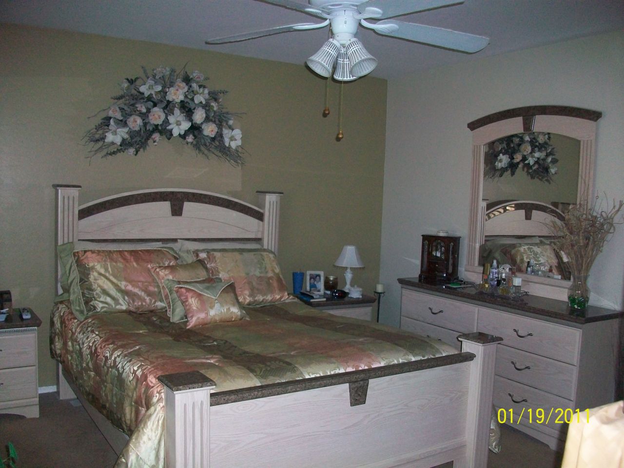 14864 West Hearn Road Surprise, AZ 85379 - Photo 22 of 32 master bedroom
