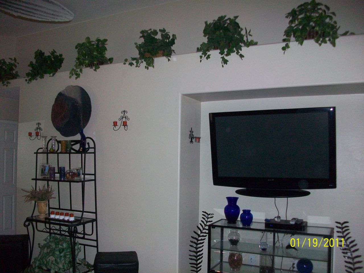 14864 West Hearn Road Surprise, AZ 85379 - Photo 3 of 32 shelves in living room