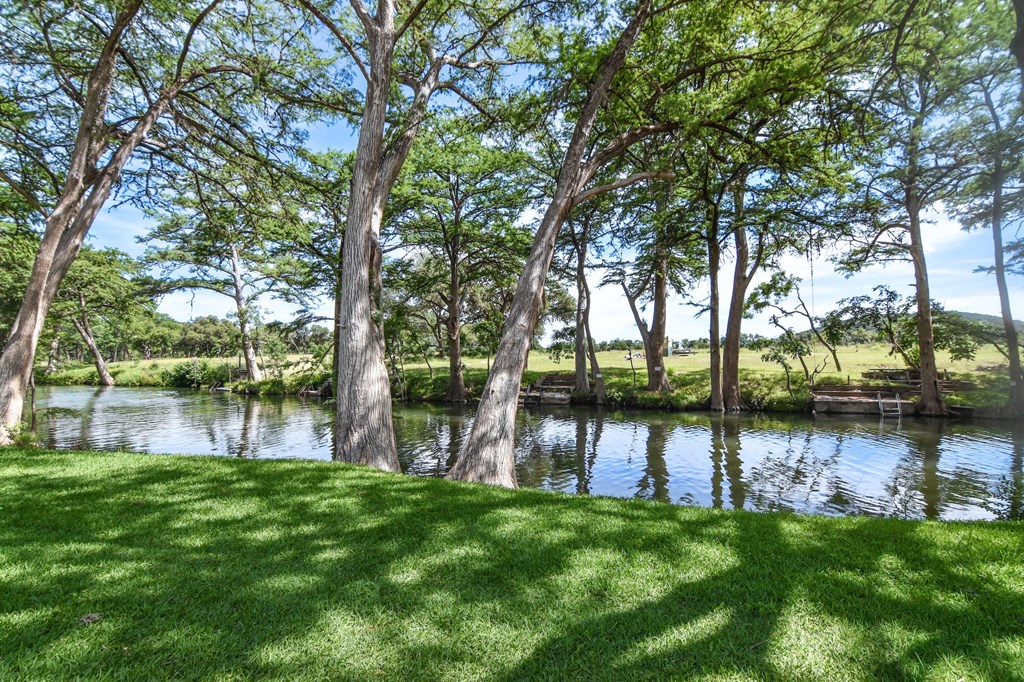 111 Live Spring Lane Ingram, TX 78025 - Photo 32 of 35