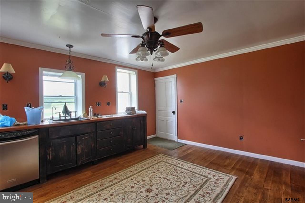 543 Miller Road Delta, PA 17314 - Photo 6 of 28 Gallery Image 6