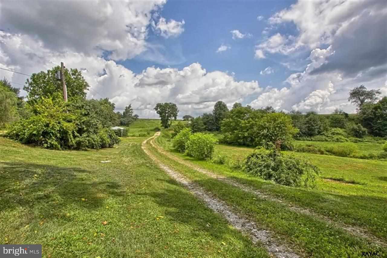 543 Miller Road Delta, PA 17314 - Photo 9 of 28 Gallery Image 9