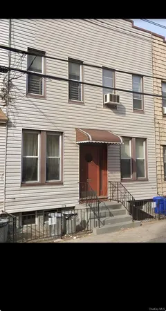 $2,500 | 1939 Gates Avenue | Ridgewood